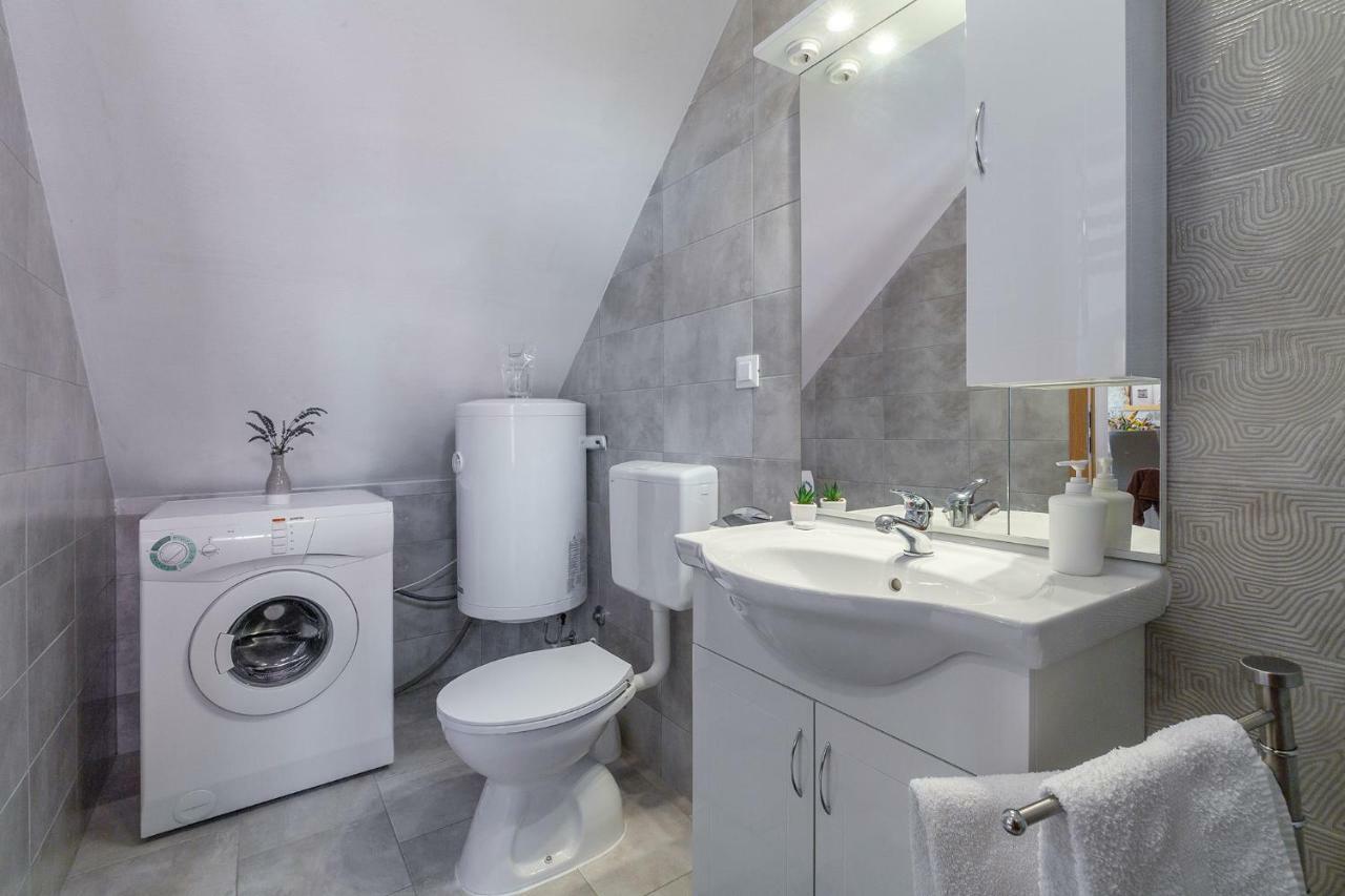 Apartment Malia Kaštelir Dış mekan fotoğraf